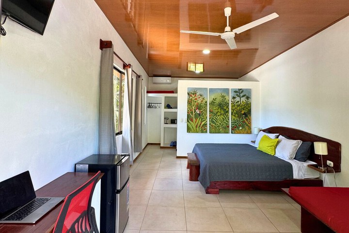 Room 10 of 193