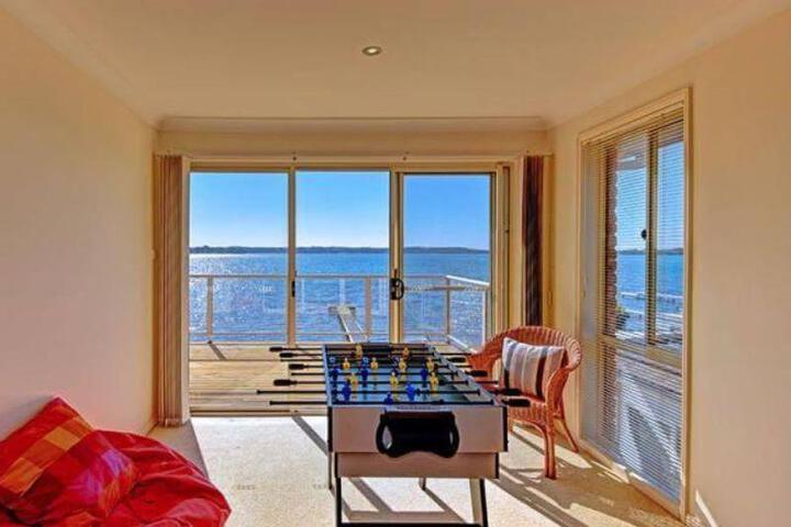 Terrace/Patio 2 of 5