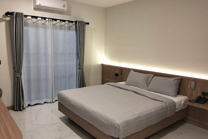 Room 11 of 22