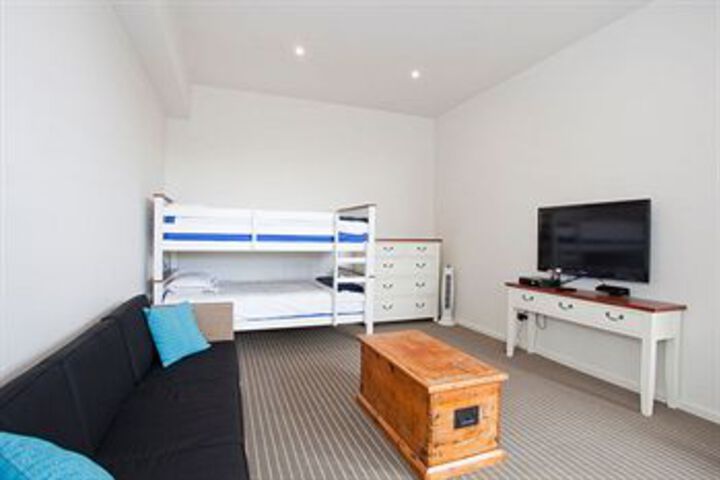 Room 14 of 30