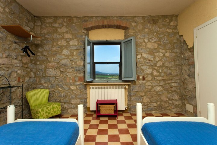 Room 3 of 45