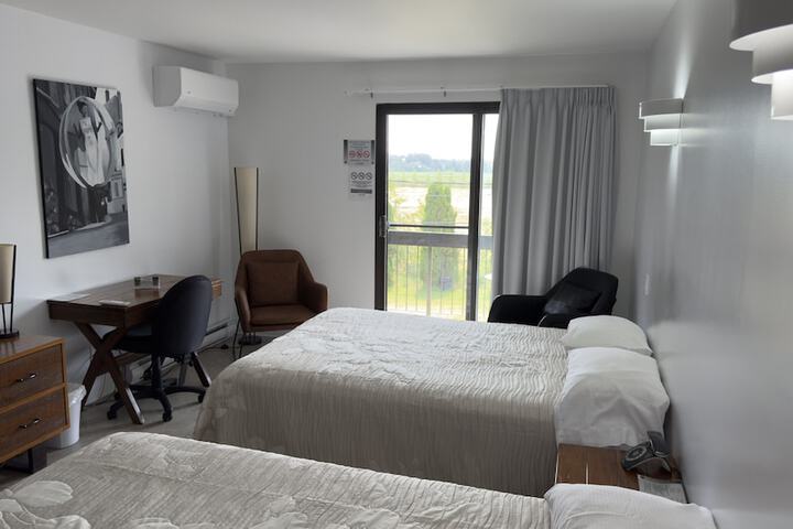 Room 34 of 80
