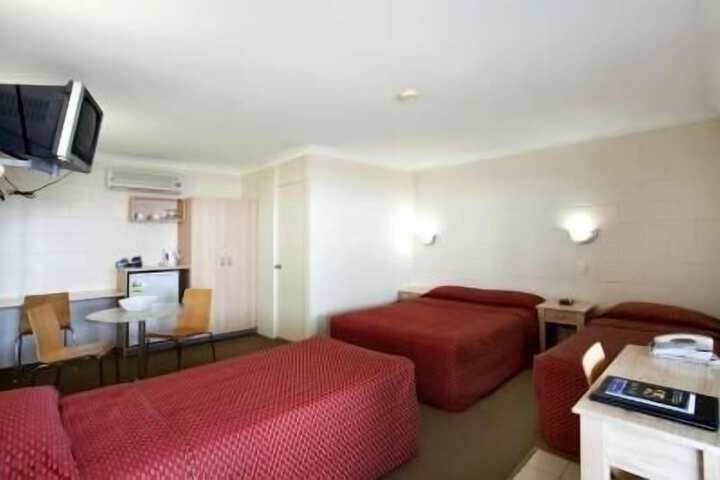 Room 11 of 26