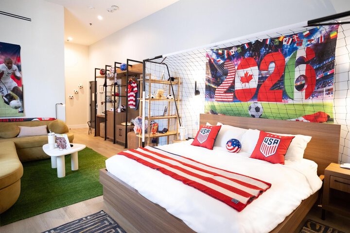 Room 40 of 61
