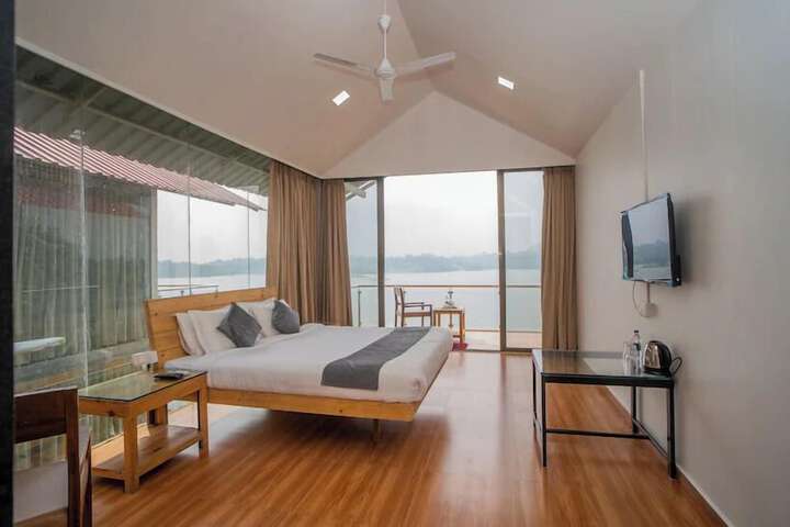 Room 21 of 50