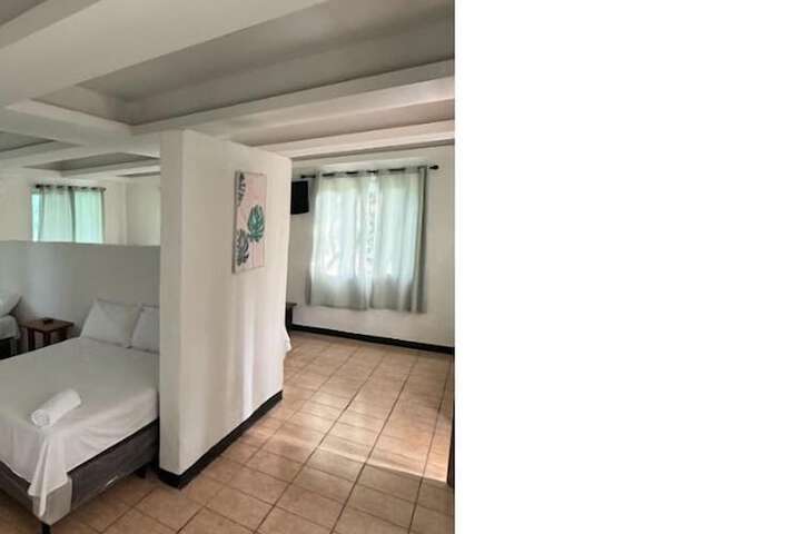 Room 14 of 25