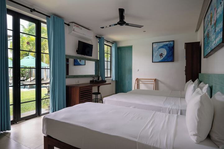 Room 3 of 40