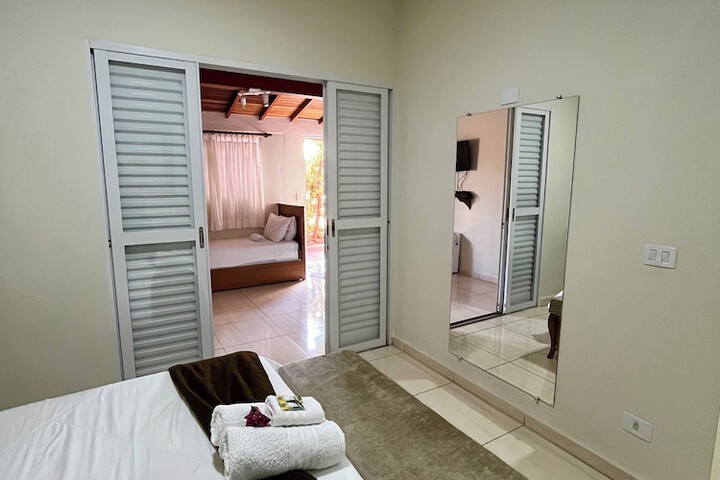 Room 16 of 39