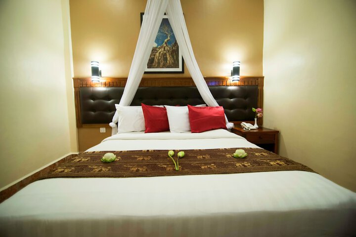 Room 8 of 40