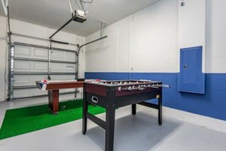Room 12 of 24