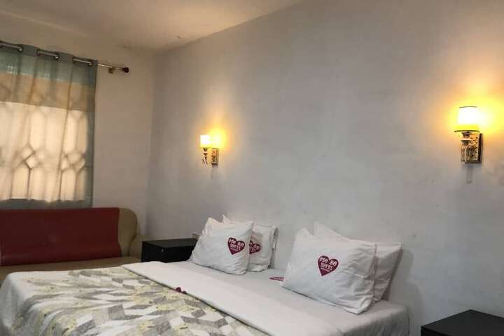 Room 18 of 31