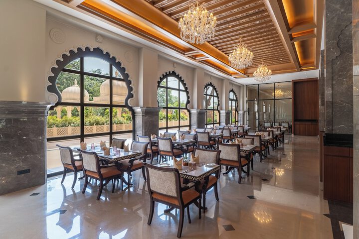 Dining 126 of 159