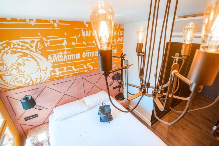 Room 20 of 82