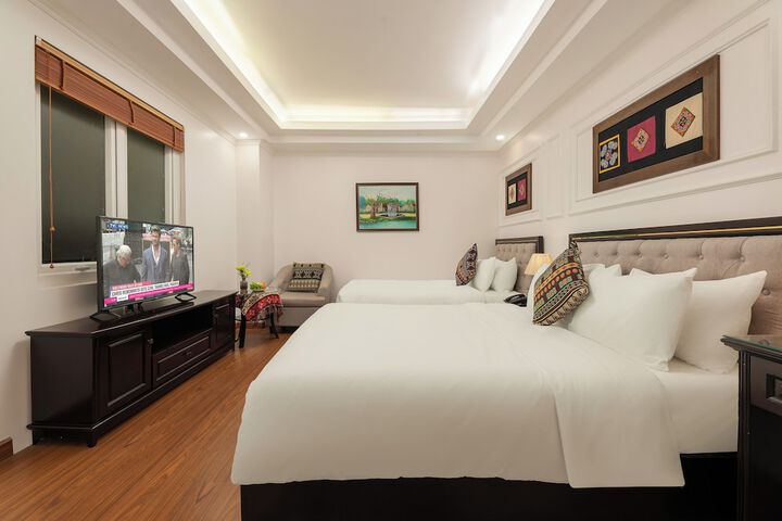 Room 30 of 94