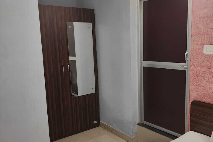 Room 38 of 38