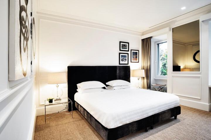 Room 21 of 41