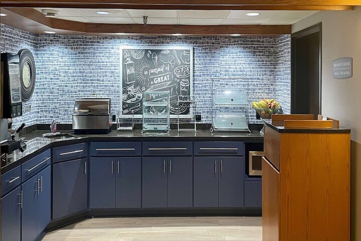 Breakfast/Coffee Service 33 of 34