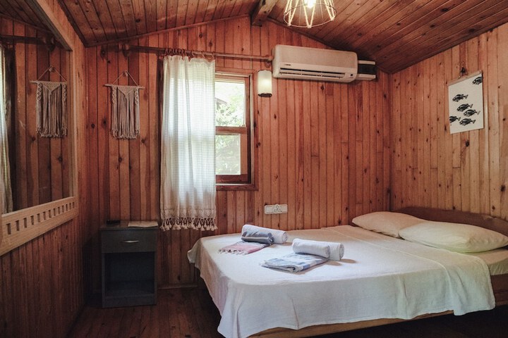 Room 9 of 66