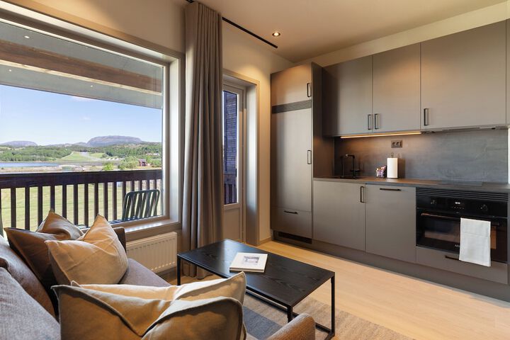 Room 3 of 40