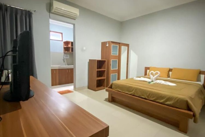 Room 3 of 14