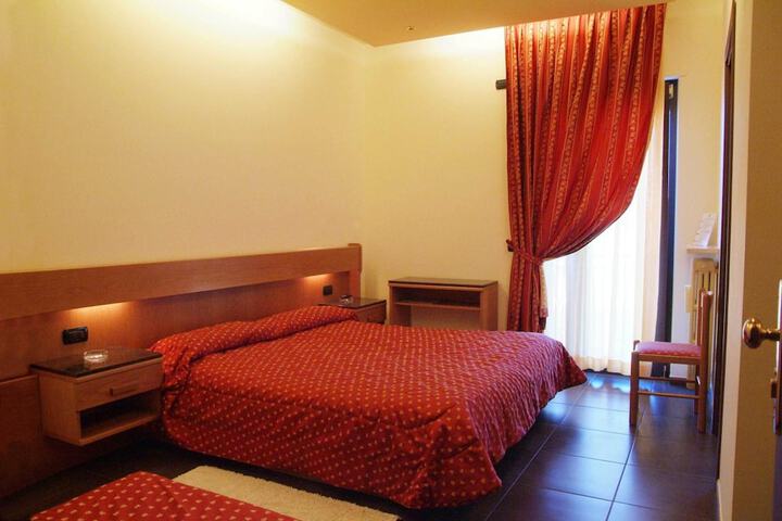 Room 10 of 67