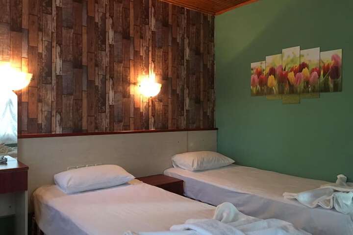 Room 7 of 35