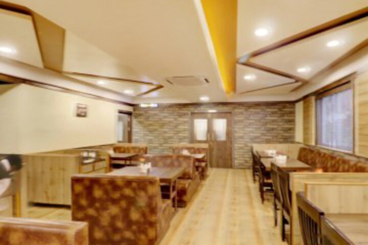 Hotel Sri Udupi Park by OYO Rooms