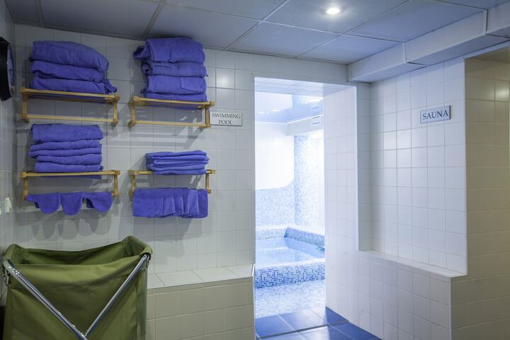 Pools & Facilities