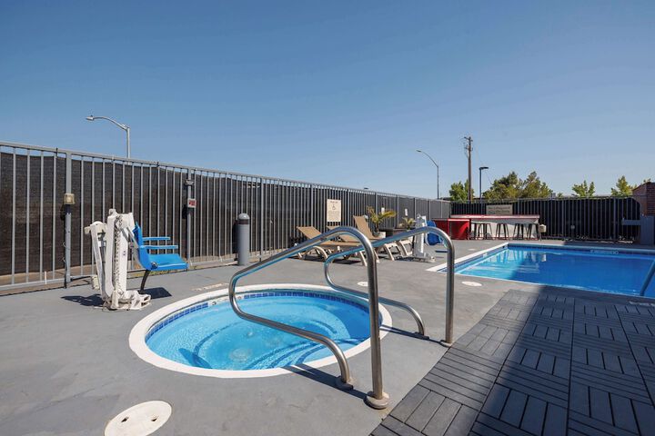 Sundeck