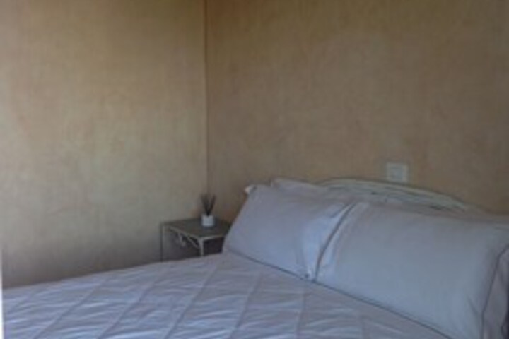 Room 14 of 26