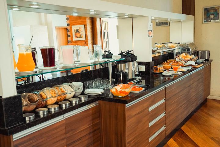 Breakfast/Coffee Service 47 of 50