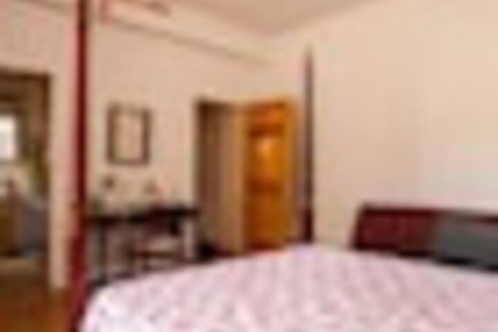 Room 29 of 87