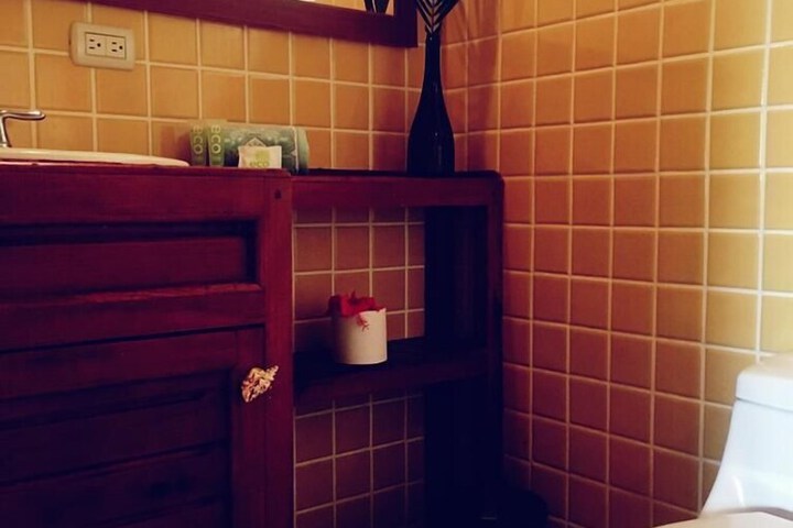 Room 13 of 24