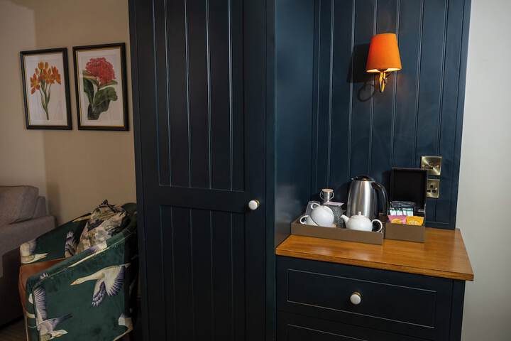 Room 10 of 51