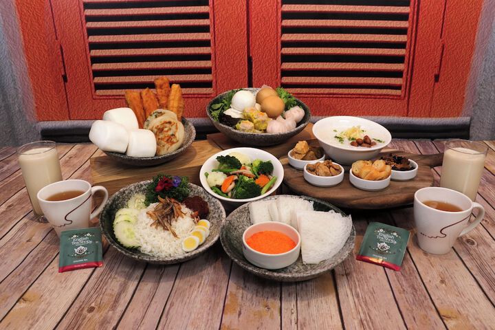 Dining 37 of 43