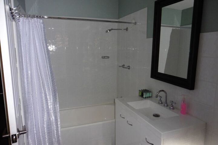 Room 16 of 22
