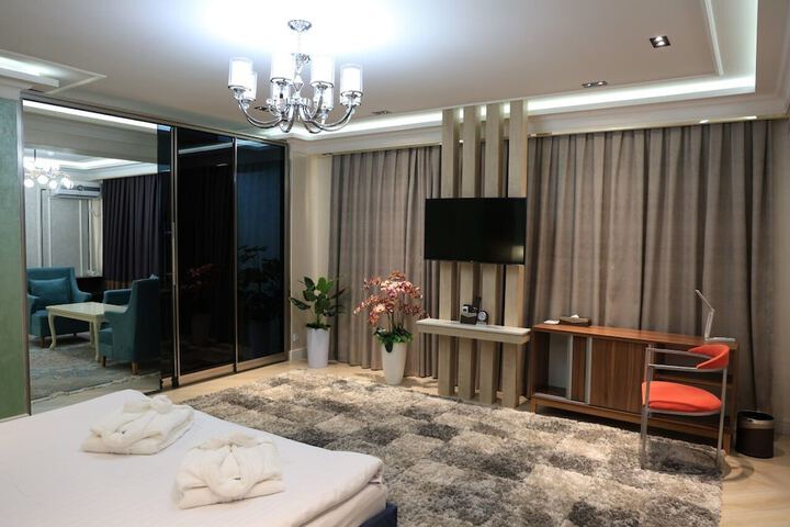 Room 31 of 49