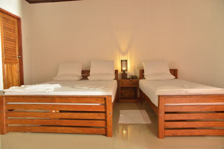 Room 8 of 151