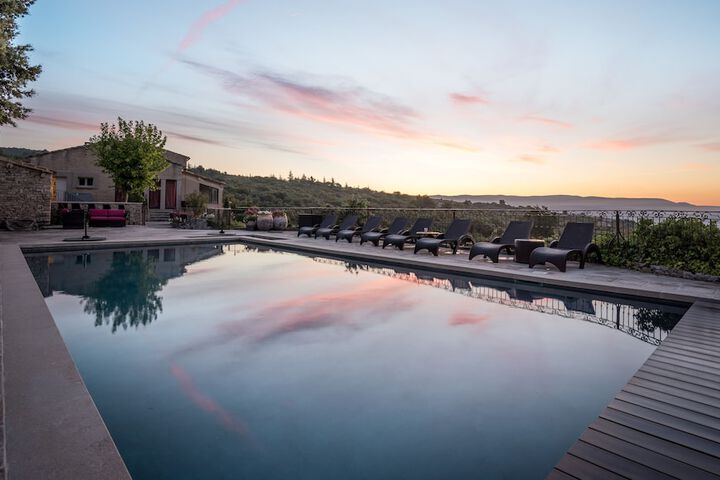 Pool 69 of 112
