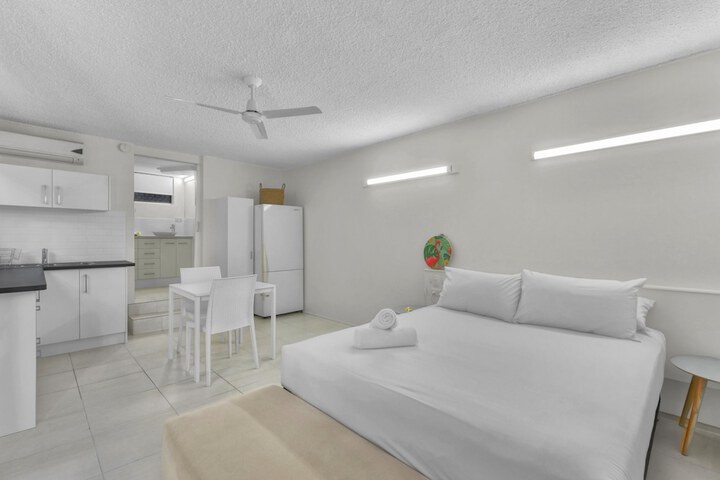 Room 30 of 47
