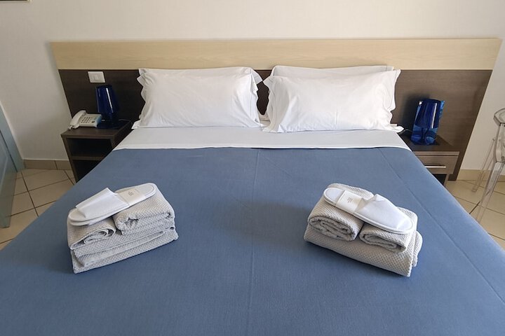 Room 13 of 110