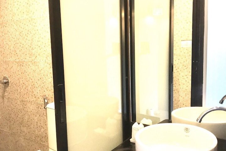 Room 14 of 34