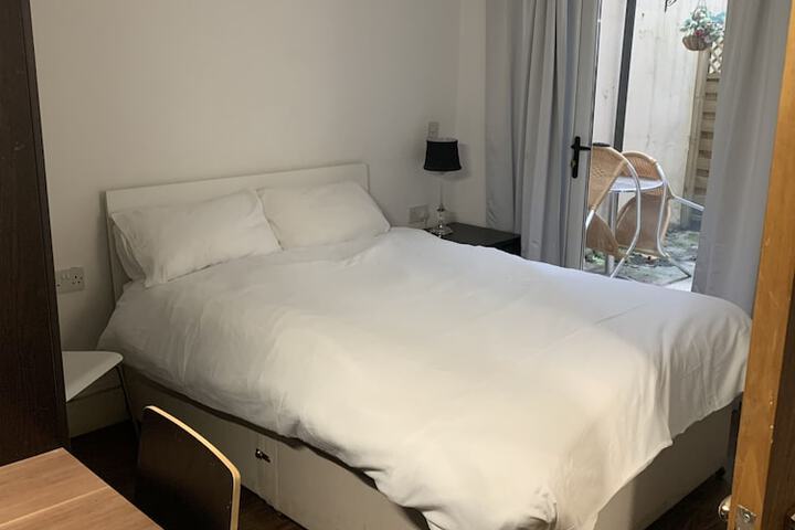 Room 3 of 17