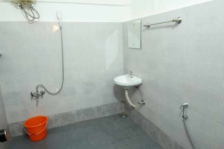 Room 36 of 103