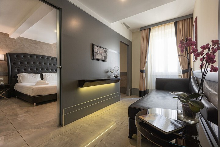 Room 73 of 222