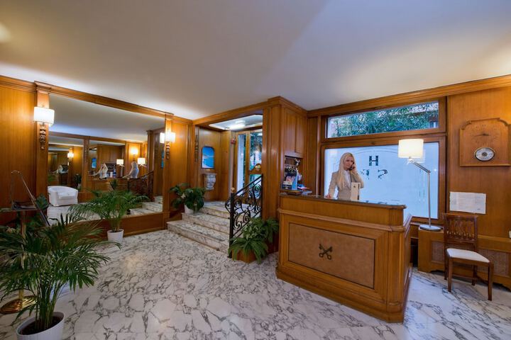 Hotel Interior 9 of 201