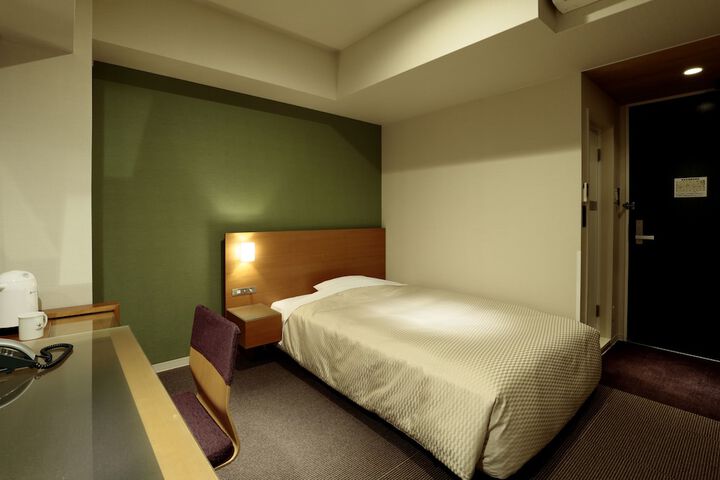 Room 21 of 46