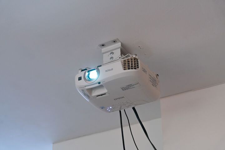 Room 10 of 40