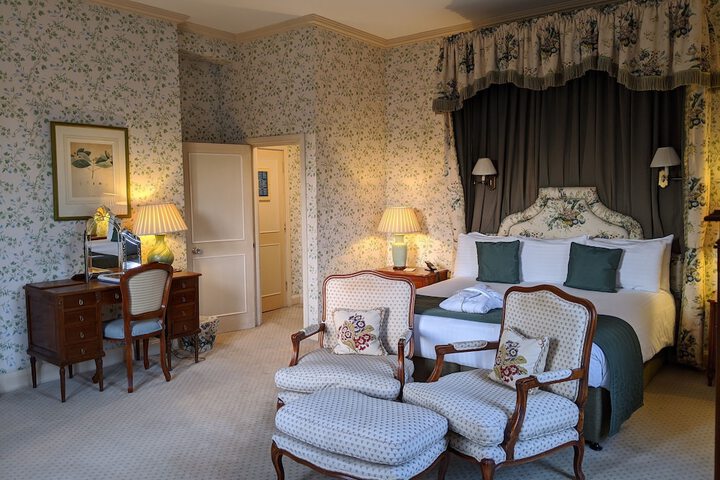 Room 6 of 49