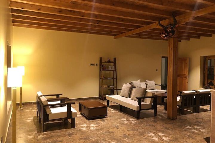 Room 14 of 50